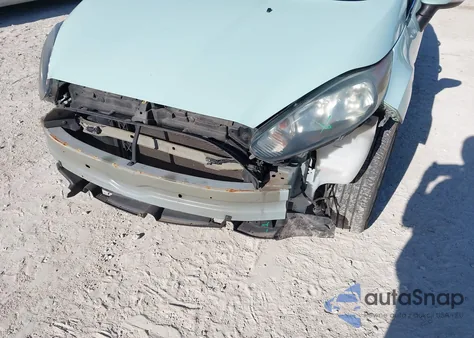 2018 Ford Fiesta Titanium z USA, uszkodzony, nr VIN 3FADP4FJ9JM129718